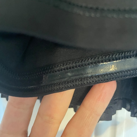 Athleta XXS Black Game Mesh Skort 13.5" (measures 14.5" top to bottom of mesh) - Picture 11 of 13